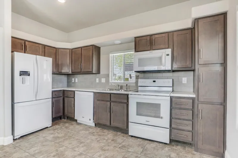 Desert vista apdv101 kitchen home features