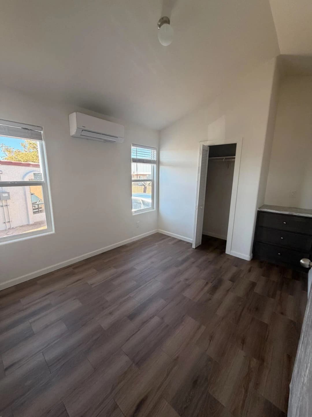 Sonoran 522ab bedroom home features