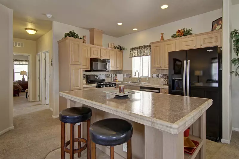 American freedom 2444 kitchen home features