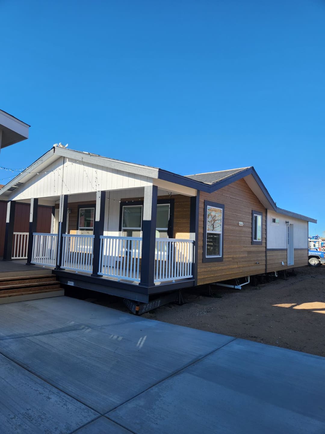 Edge 24402a exterior home features