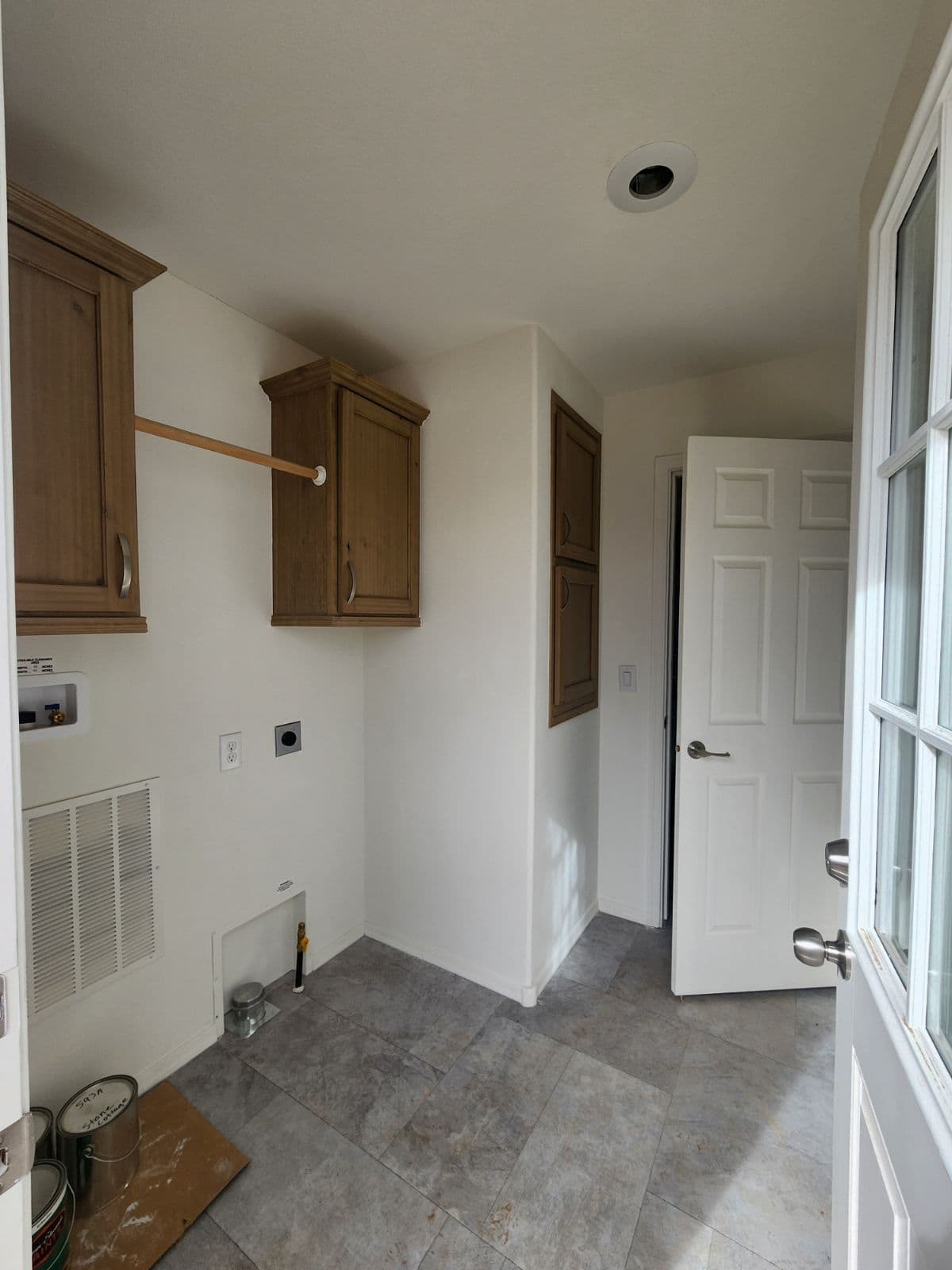 Limited series 16562a interior home features