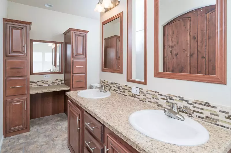 American freedom 2860e bathroom home features