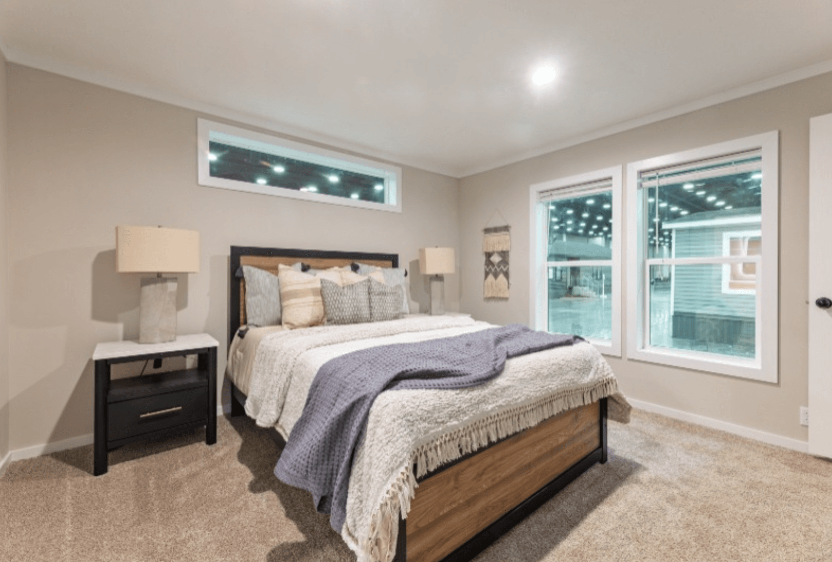 Atmos 28603n bedroom home features