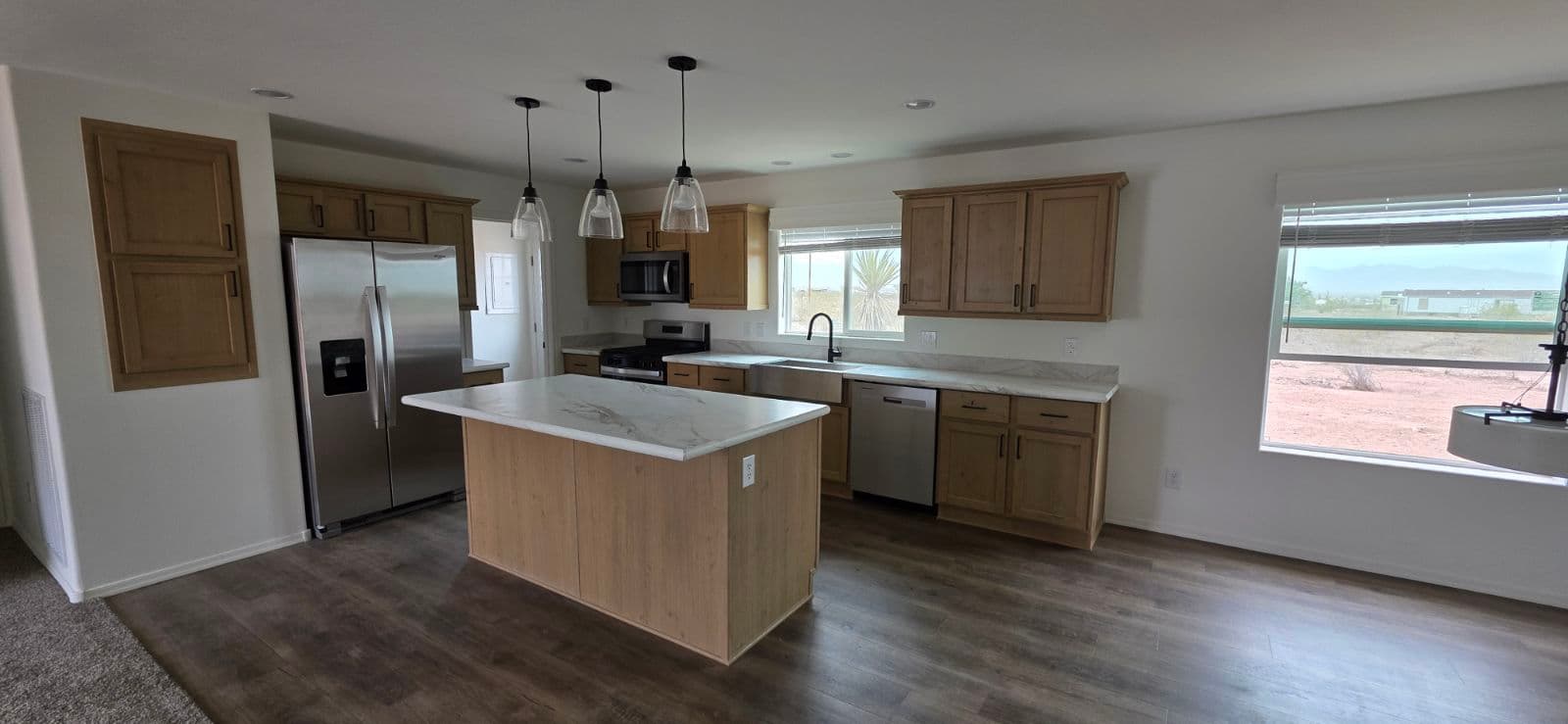 Liberty 28523a kitchen home features