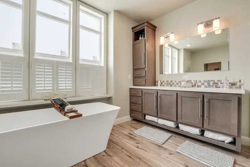 American freedom 3276r bathroom home features