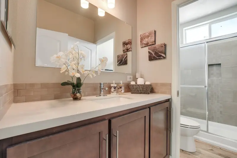 American freedom 3276r bathroom home features
