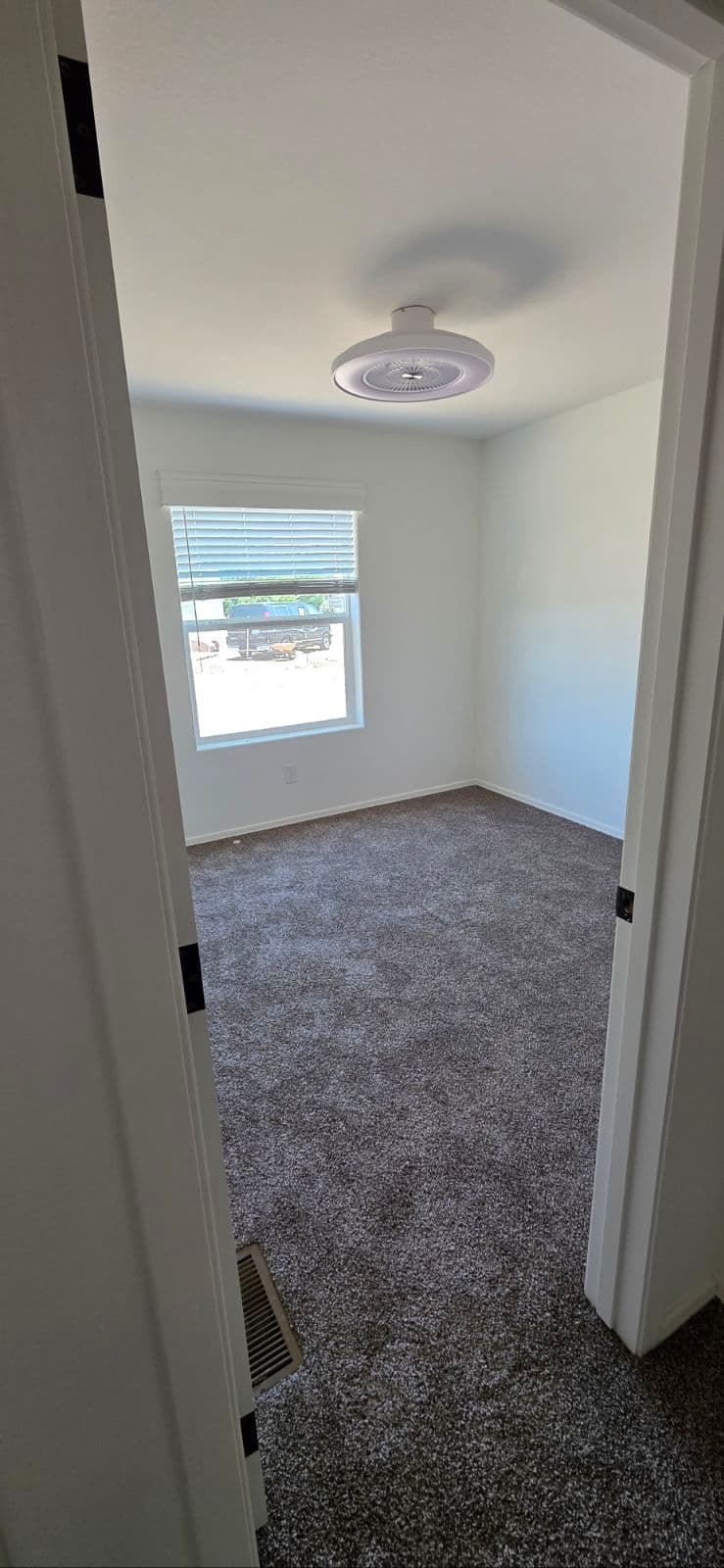 Limited series-28564a interior home features