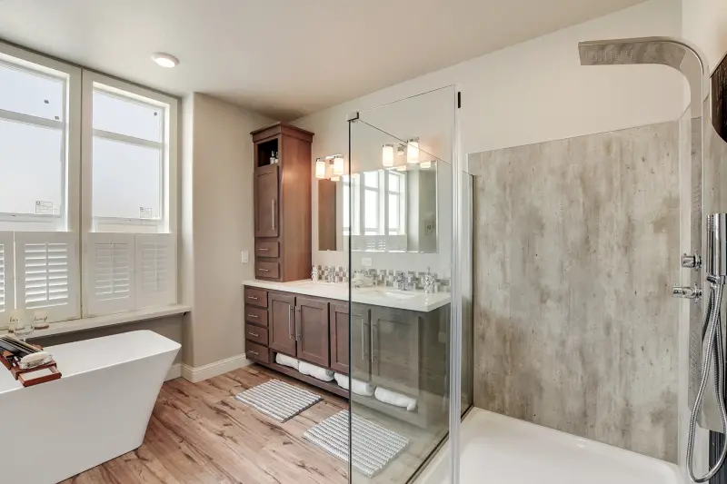 American freedom 3276r bathroom home features