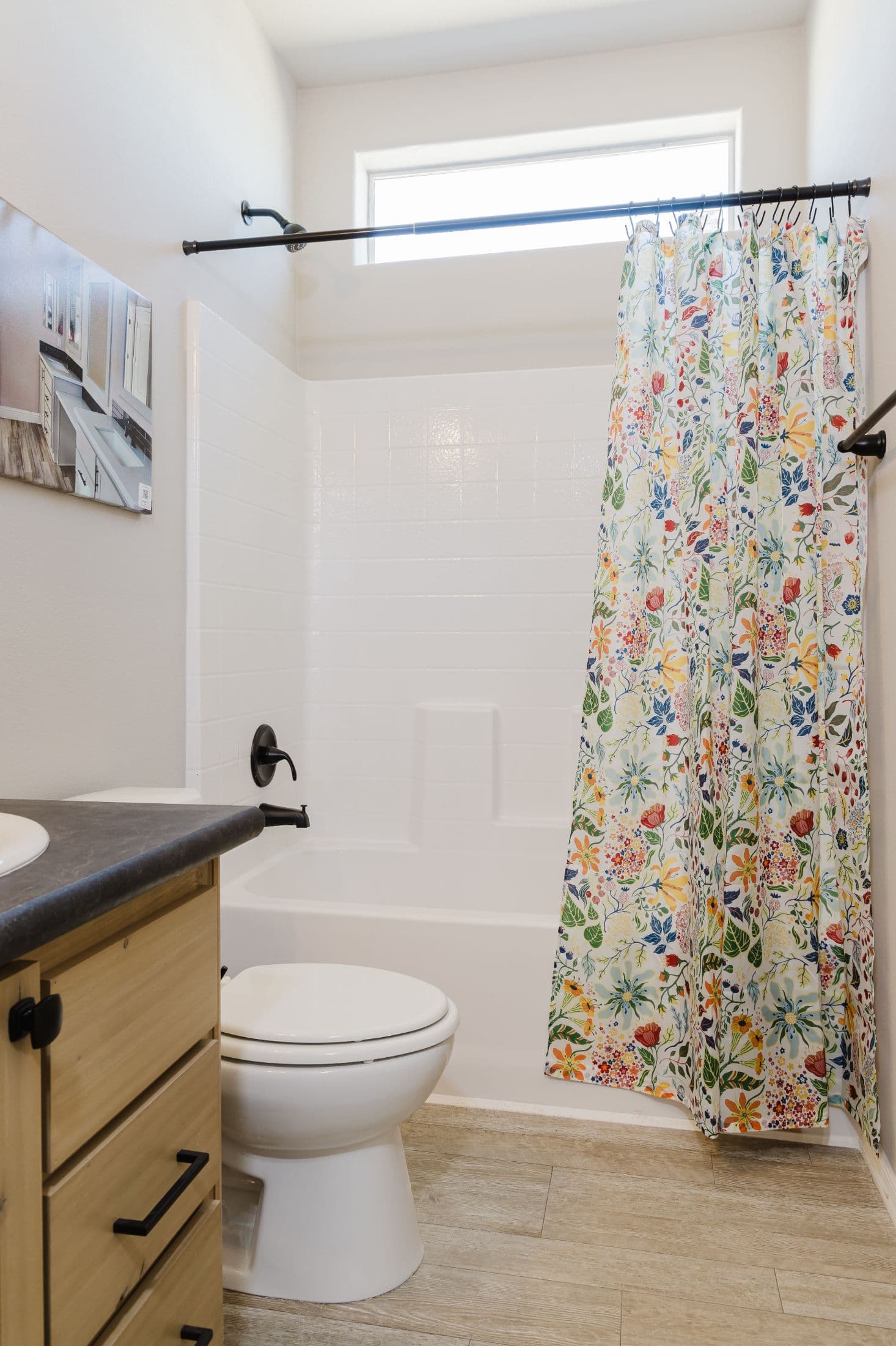 Santa fe ii 28482a bathroom home features