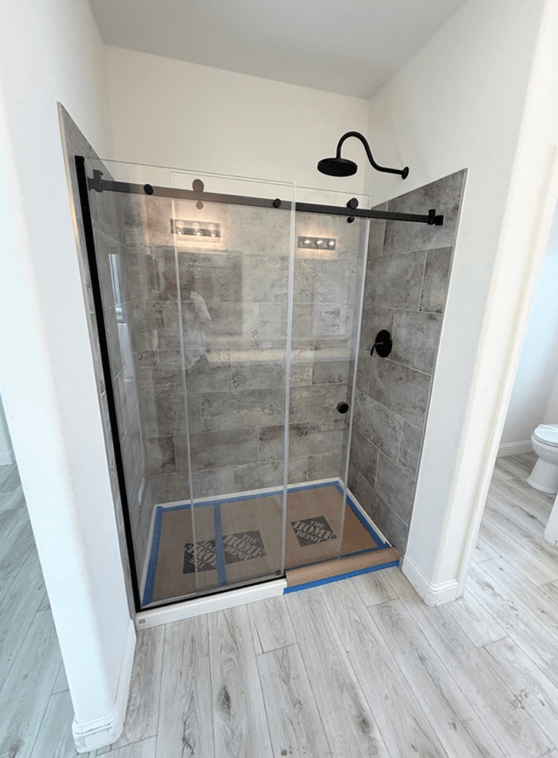 Rise 28583r bathroom home features