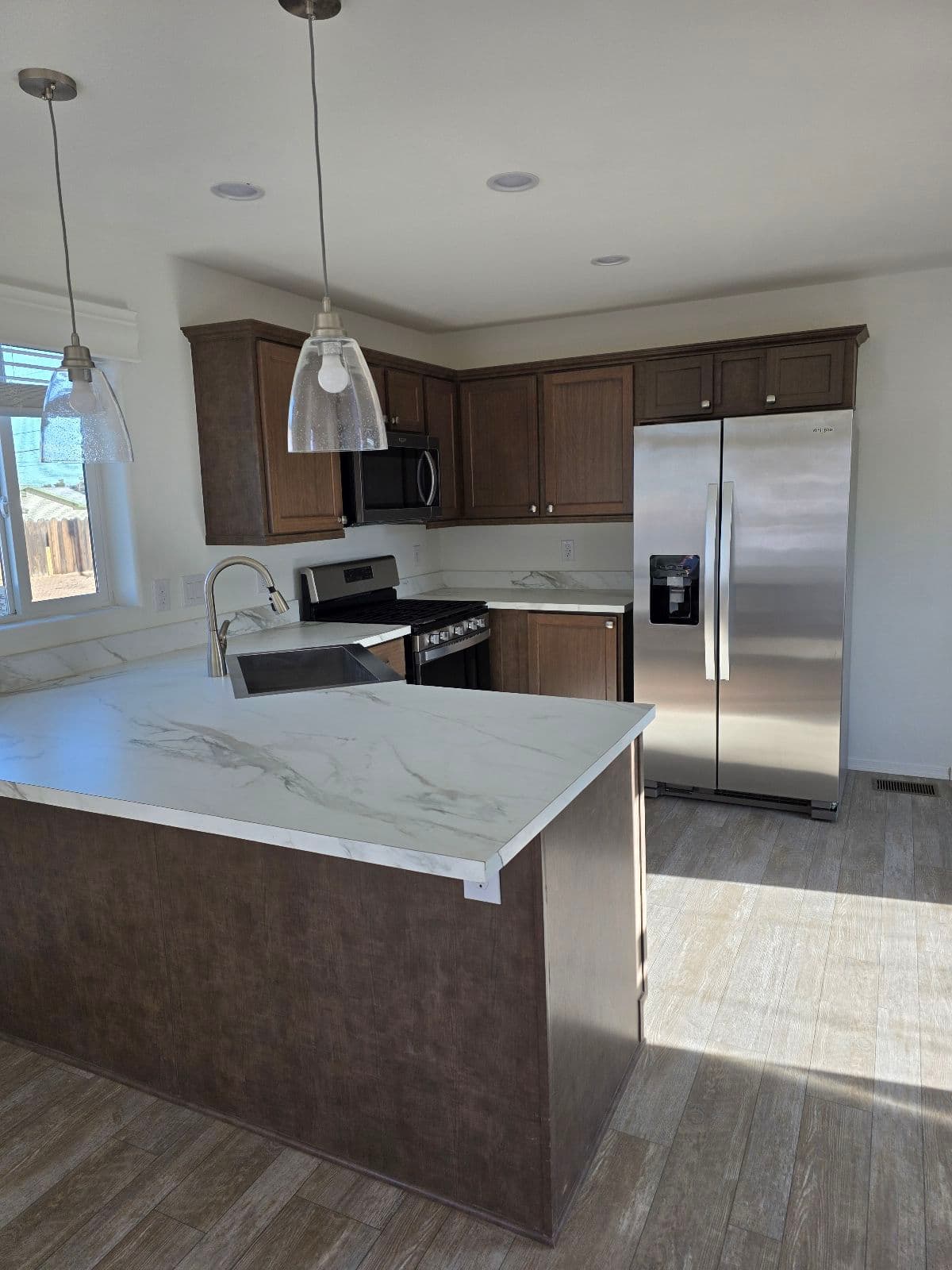 Liberty 16603a kitchen home features