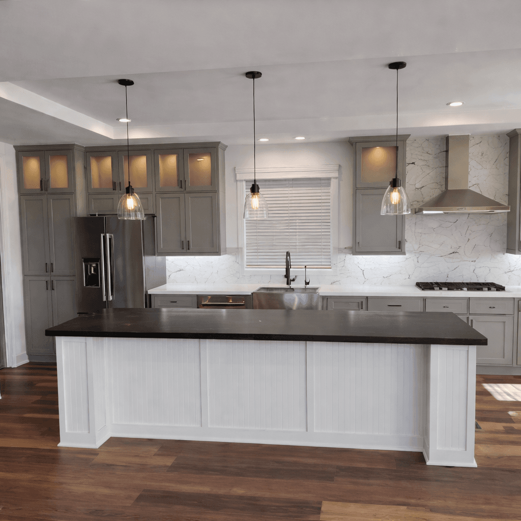 Catalina 2860b kitchen home features