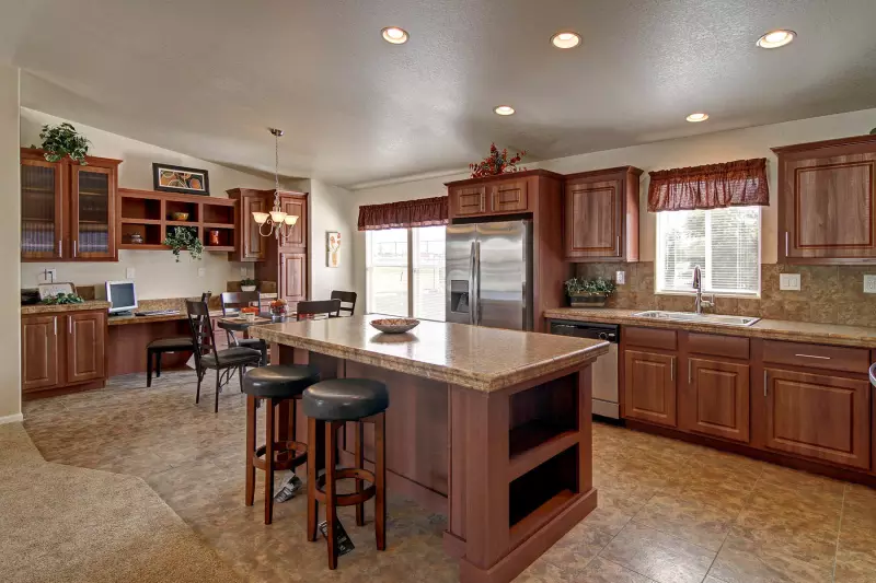 American freedom 2856e  kitchen home features