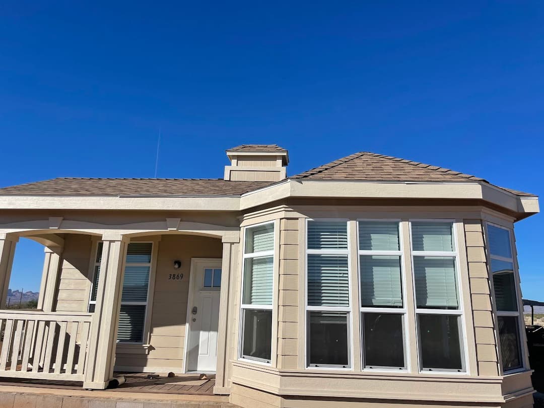 Catalina 2860d exterior home features