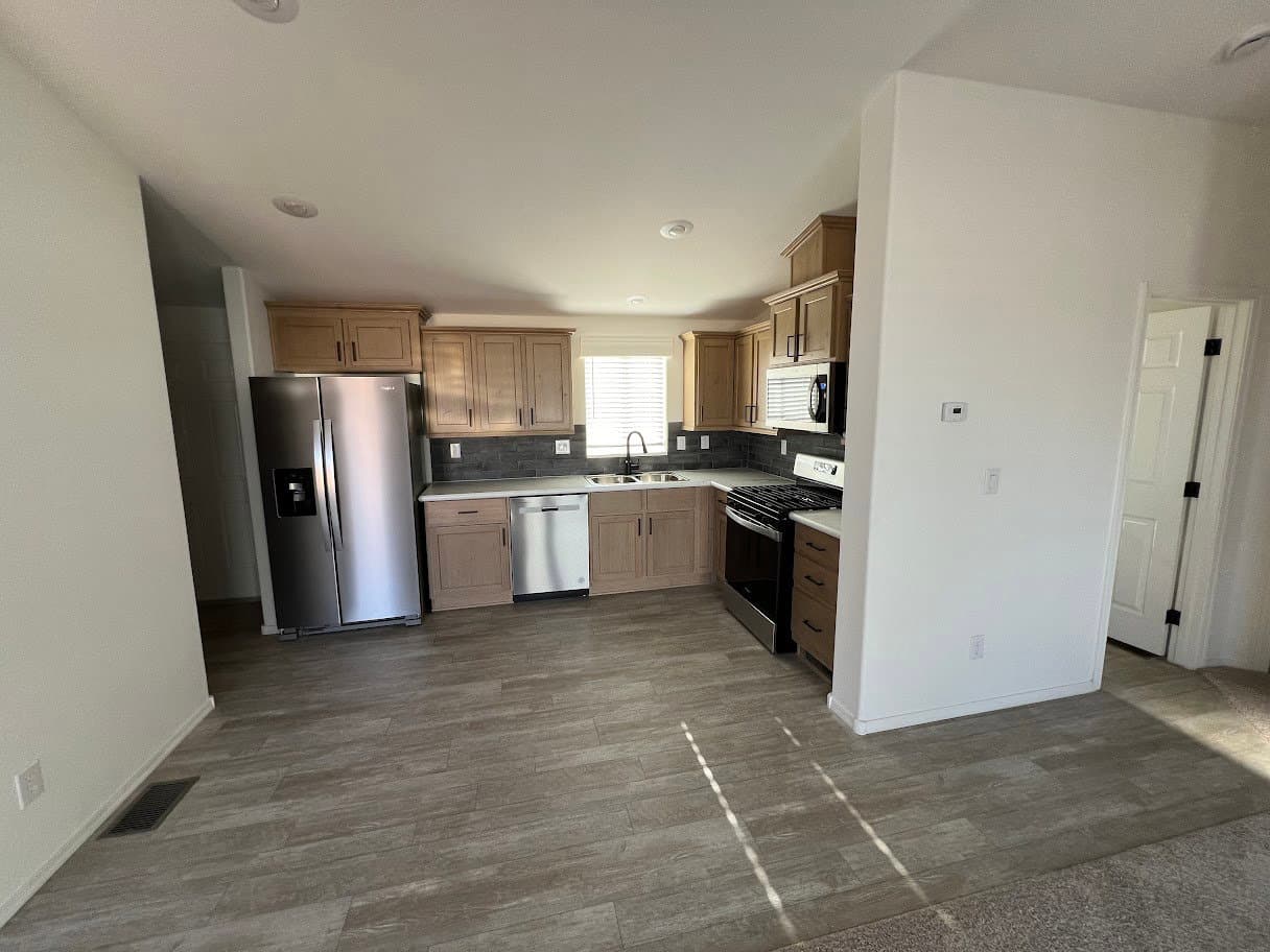 Sierra value 24402a kitchen home features