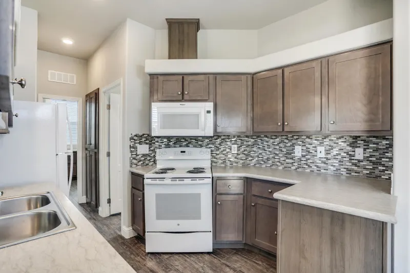 Desert vista apdv102 kitchen home features