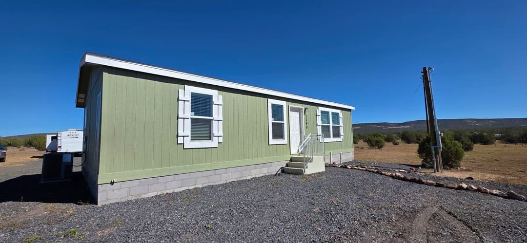 Edge 24402a exterior home features