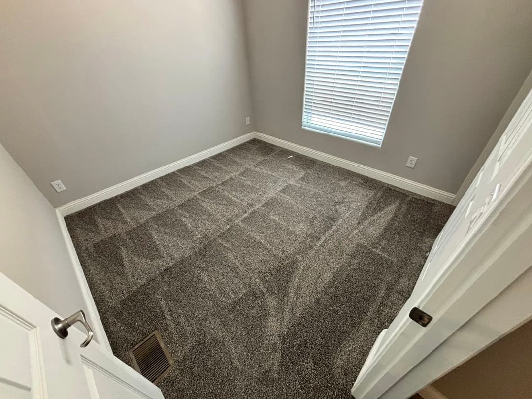 Limited series 28523a bedroom home features