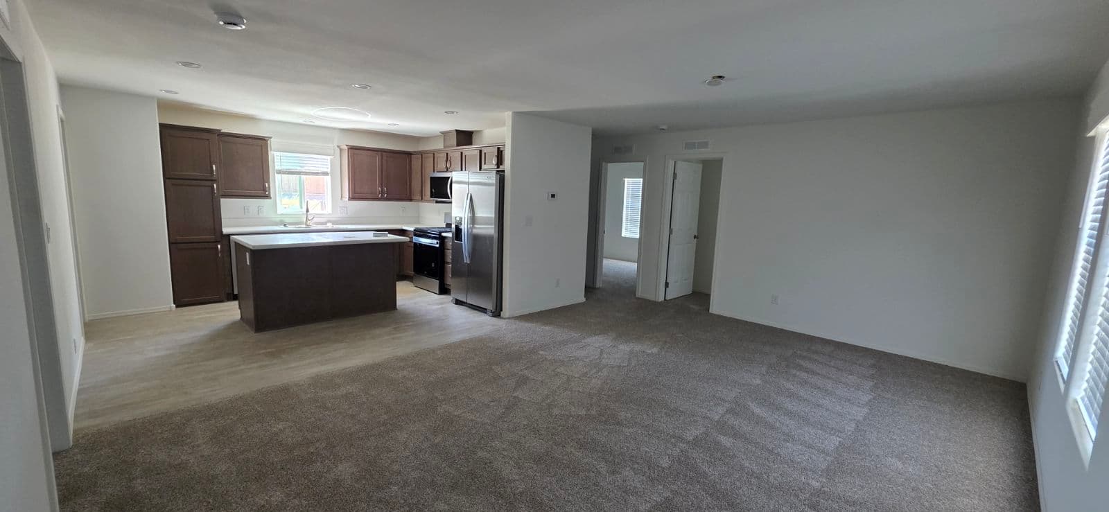 Limited series 28443a interior home features