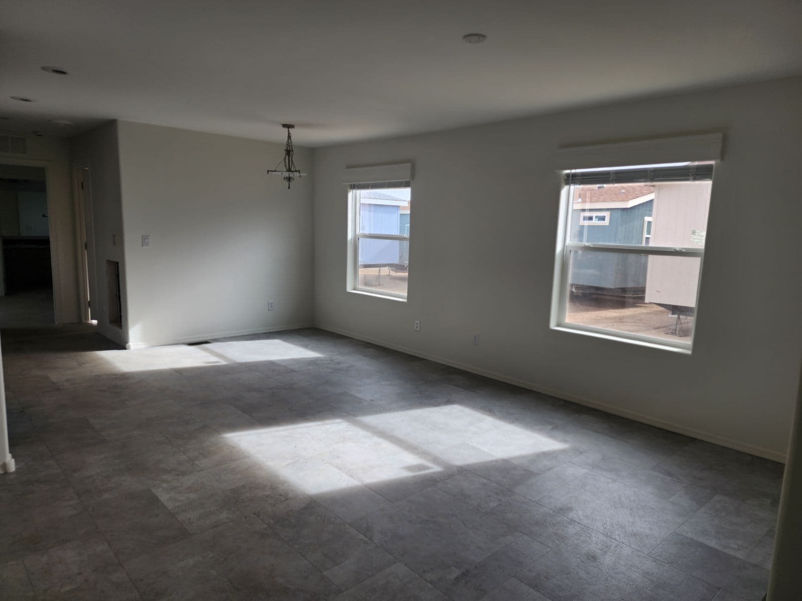 Limited series 16562a interior home features