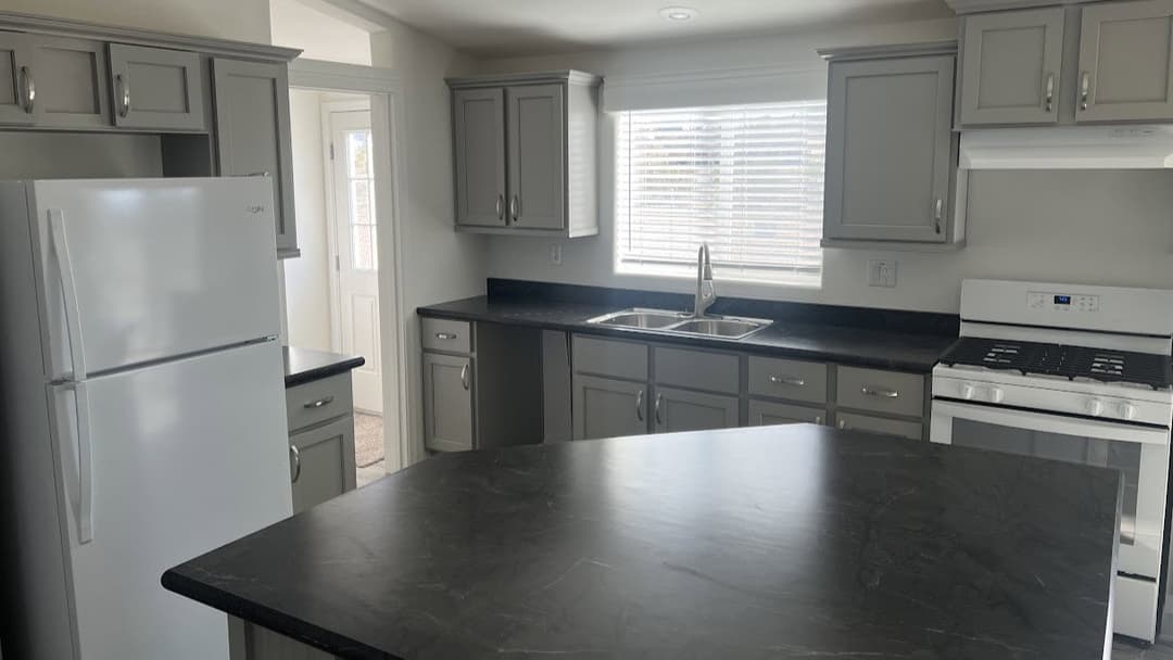 Sierra value 28584a kitchen home features