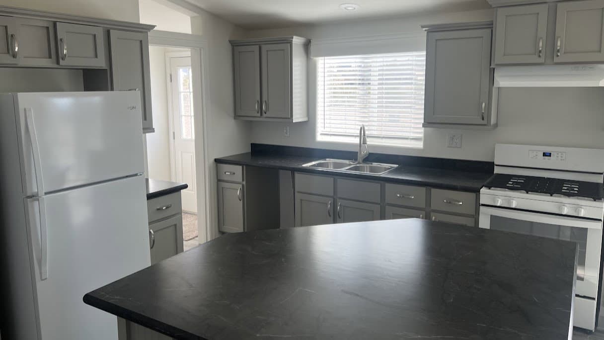 Sierra value 28584a kitchen home features