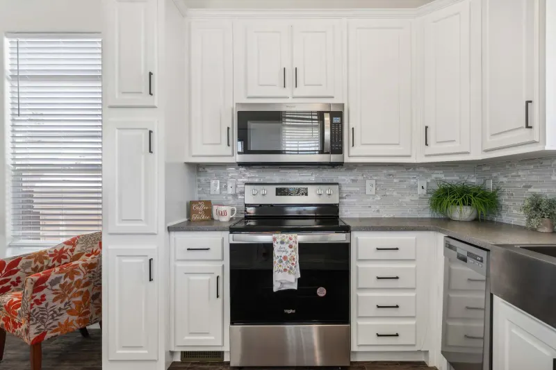 Desert vista apdv1531 kitchen home features